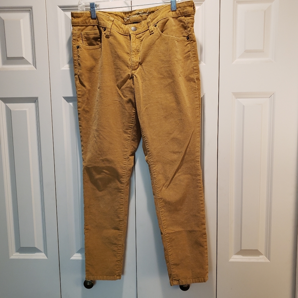 Universal Thread Ankle Corduroy Pants - 12/31